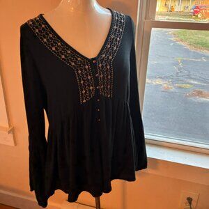 Knox Rose Bell Sleeve Babydoll Embroidered Boho Blouse